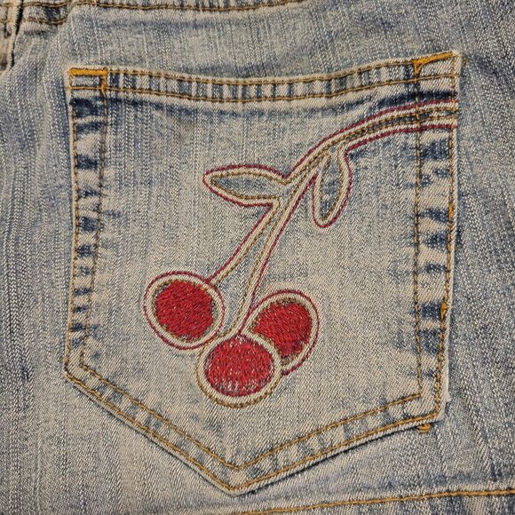 Women’s Vintage Bubblegum Denim Shorts Size 5/6 - Picture 5 of 11